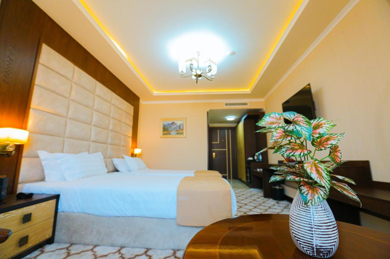Royal Grand Hotel, Turkistan Exterior foto